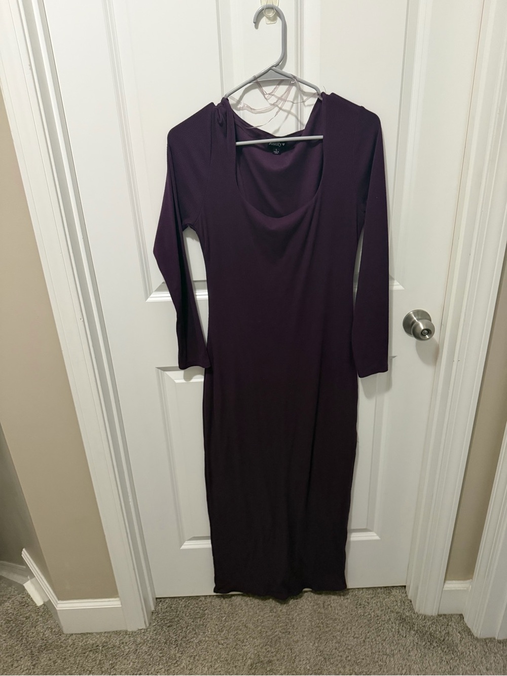 Justify Long Sleeve Midi Dress in Plum